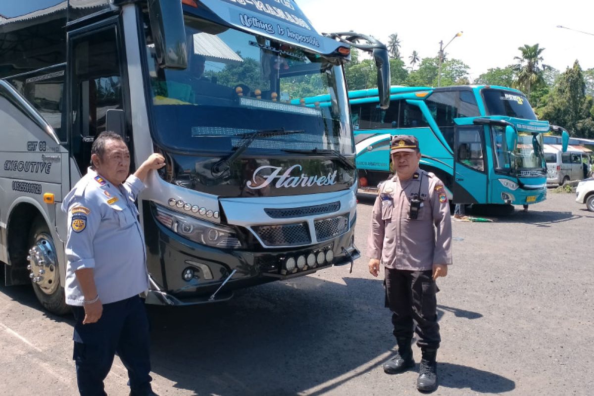 Terminal Malalayang berangkatkan 7 bus ke Palu-Gorontalo