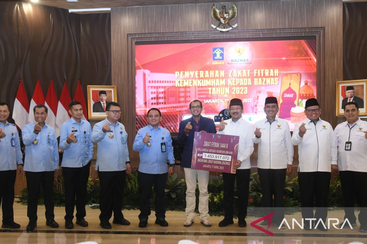 Kemenkumham salurkan zakat Rp1,4 miliar melalui Baznas