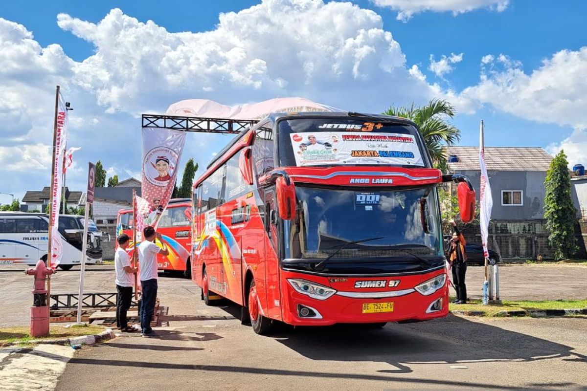 PMN Dukung Ganjar Berangkatkan 400 Mahasiswa dan Pemuda Mudik Gratis Naik Bus*