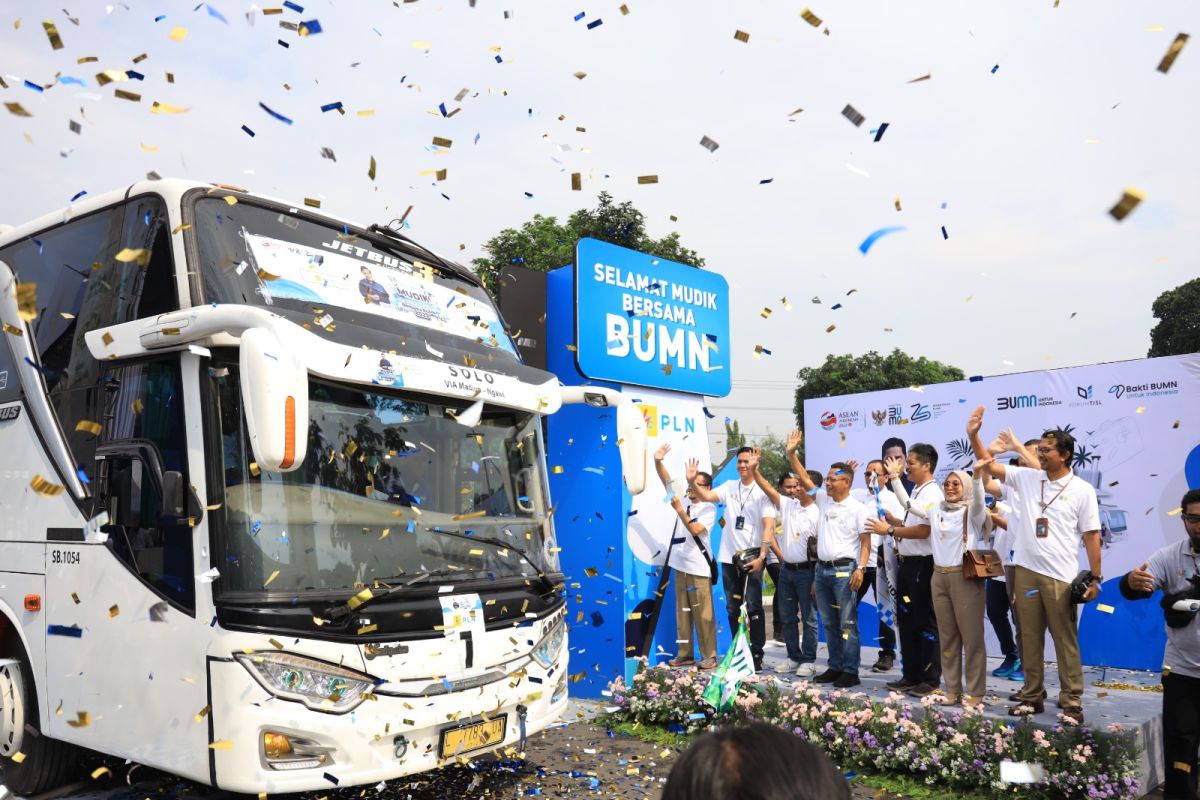 PLN UID berangkatkan 1.000 pemudik gratis ke Jatim dan Jateng