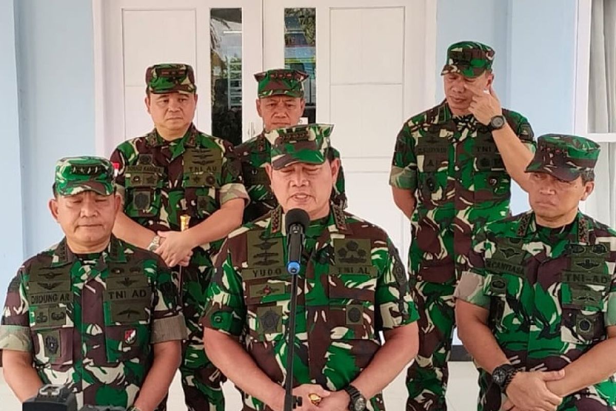 Panglima TNI: Evakuasi jenazah korban penembakan KKB terkendala cuaca