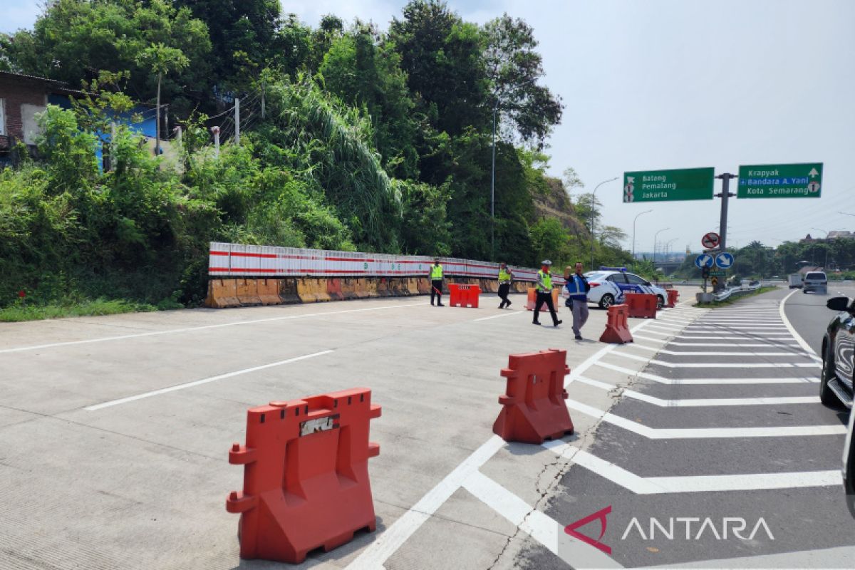 Akses masuk tol Semarang-Batang mulai disterilkan jelang satu arah