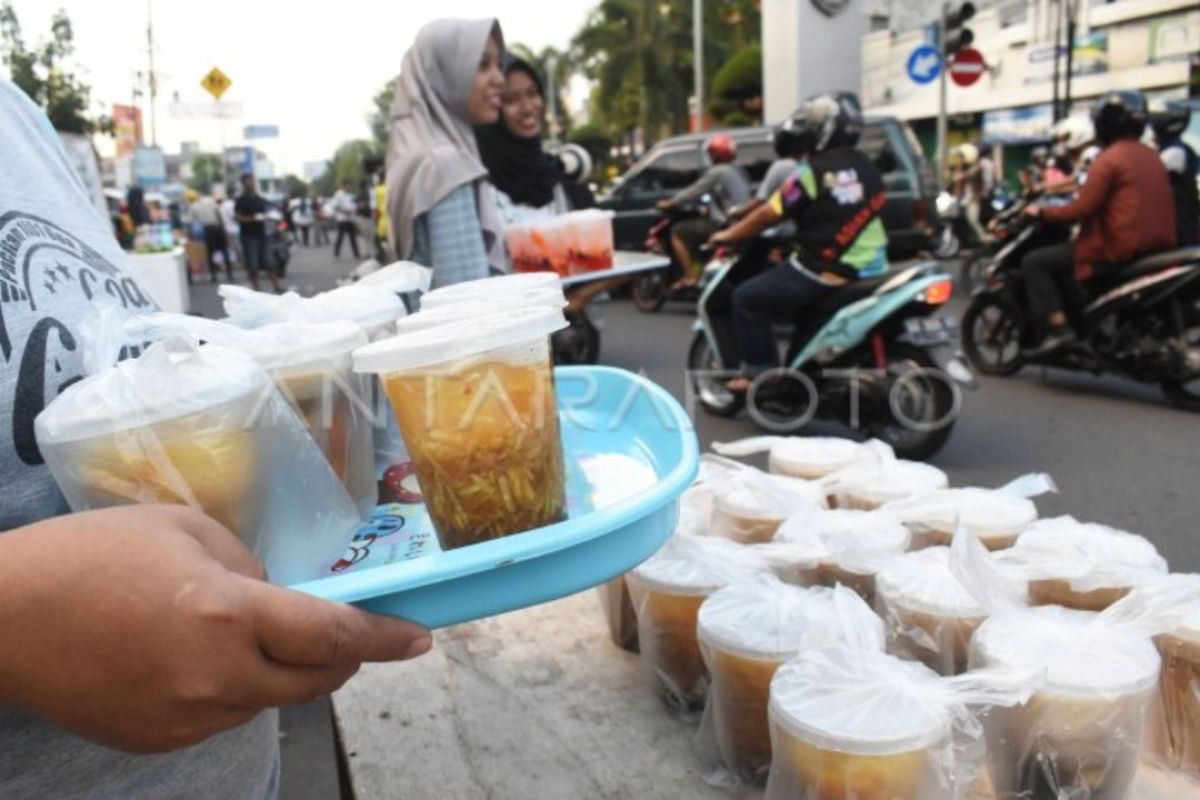 Atur konsumsi harian saat Lebaran dengan pola GGL 415