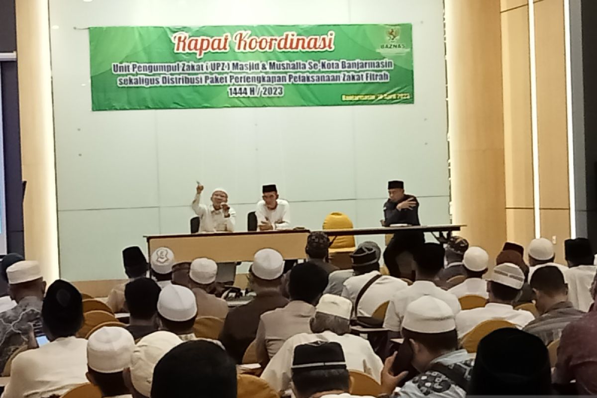 Baznas Banjarmasin beri SK 120 mesjid/mushola pengumpul zakat fitrah
