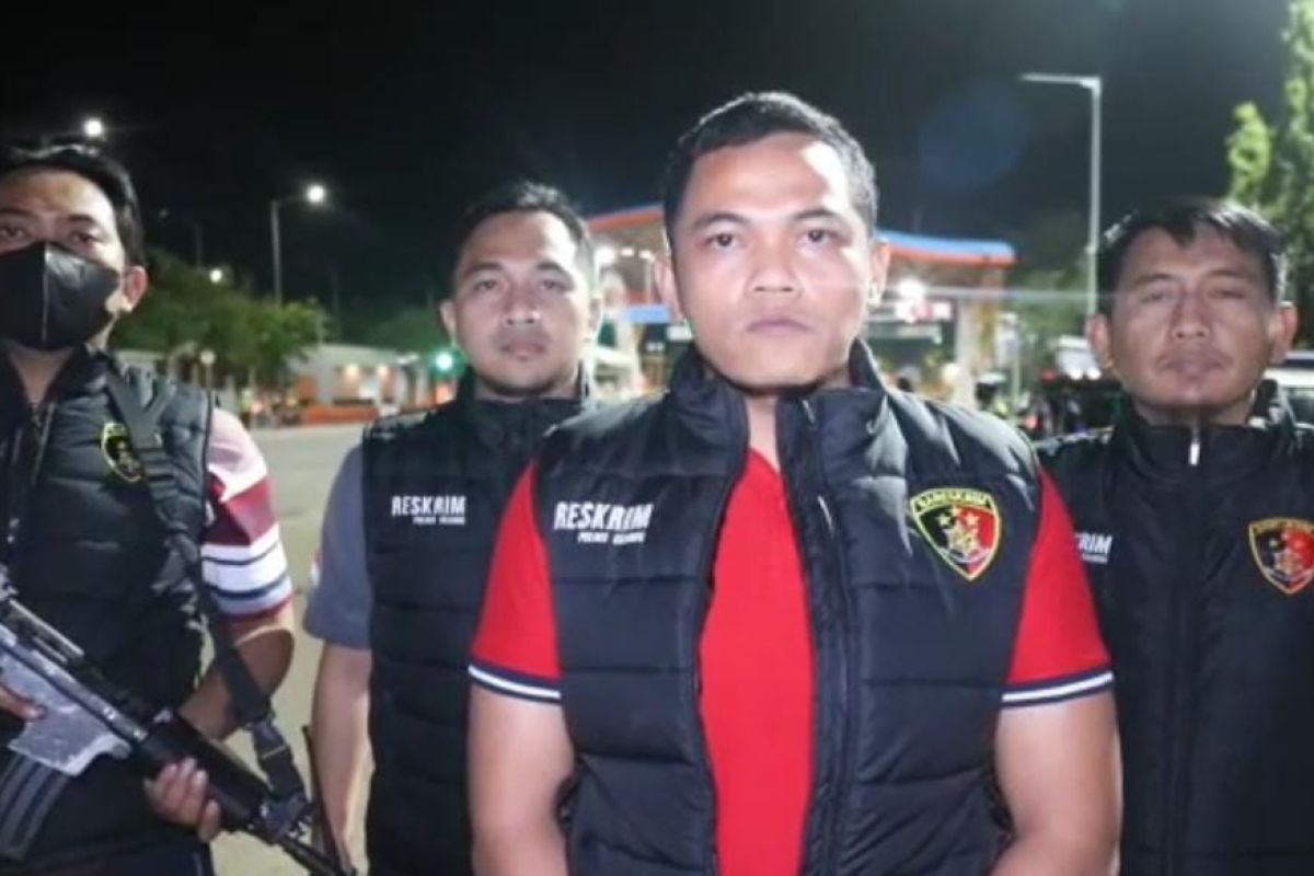 Polres Cilegon tangkap dua pelaku bajing loncat