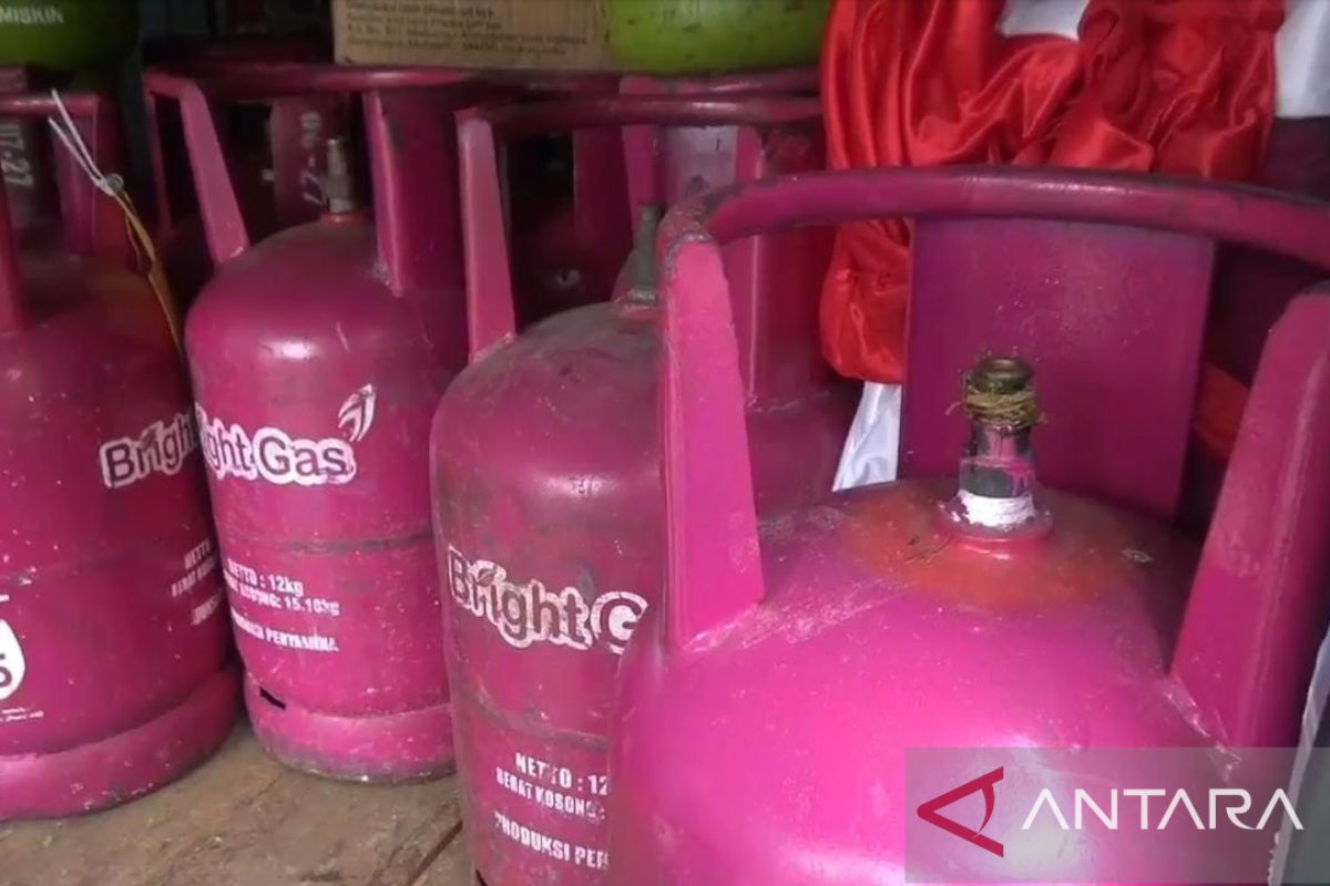 Polisi gerebek rumah penjual tabung gas curang di Jakarta Utara