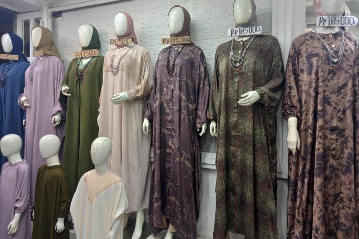 "Kaftan Lesti", tren baju Lebaran paling diincar untuk Lebaran 2023