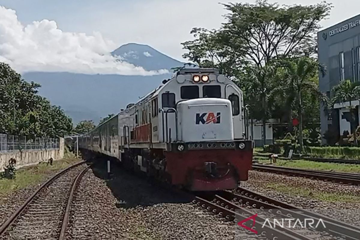 KA Bogowonto gangguan lokomotif, perjalanan sejumlah kereta terganggu