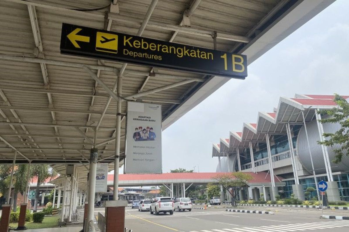 Penumpang melonjak, pengelola Bandara Soekarno Hatta kembali operasikan terminal 1B