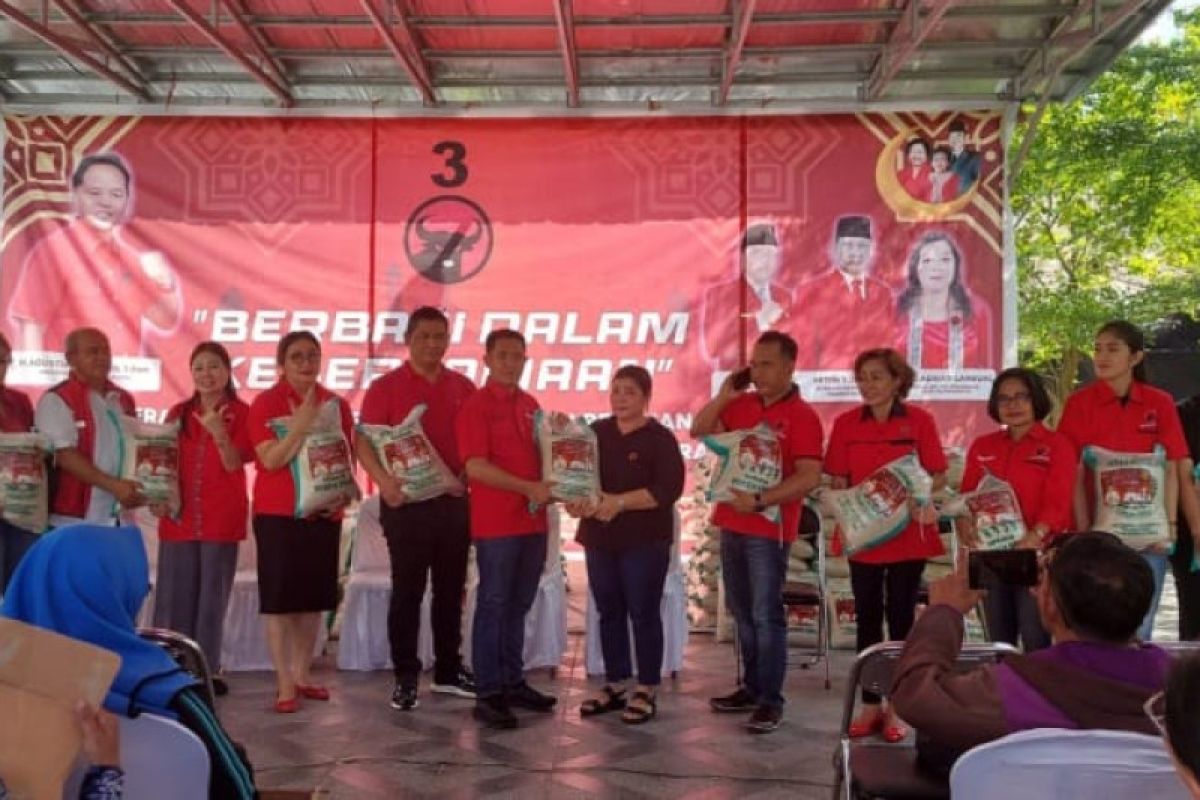 Agustiar Sabran salurkan 1.200 sak beras ke pengurus PDI Perjuangan
