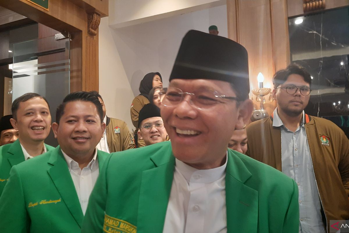 Plt Ketum PPP kumpulkan kader pada Senin: bahas apa?