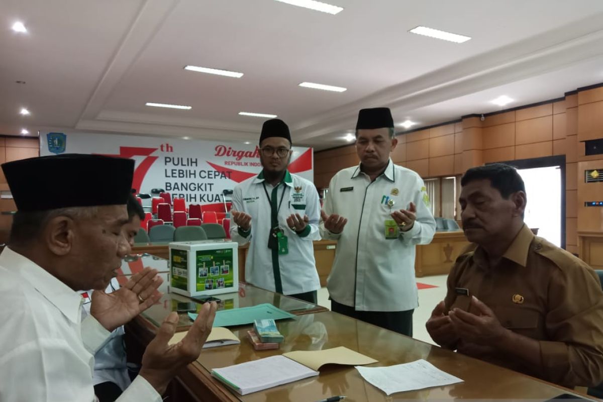 Bupati Belitung bayar zakat profesi ke Baznas