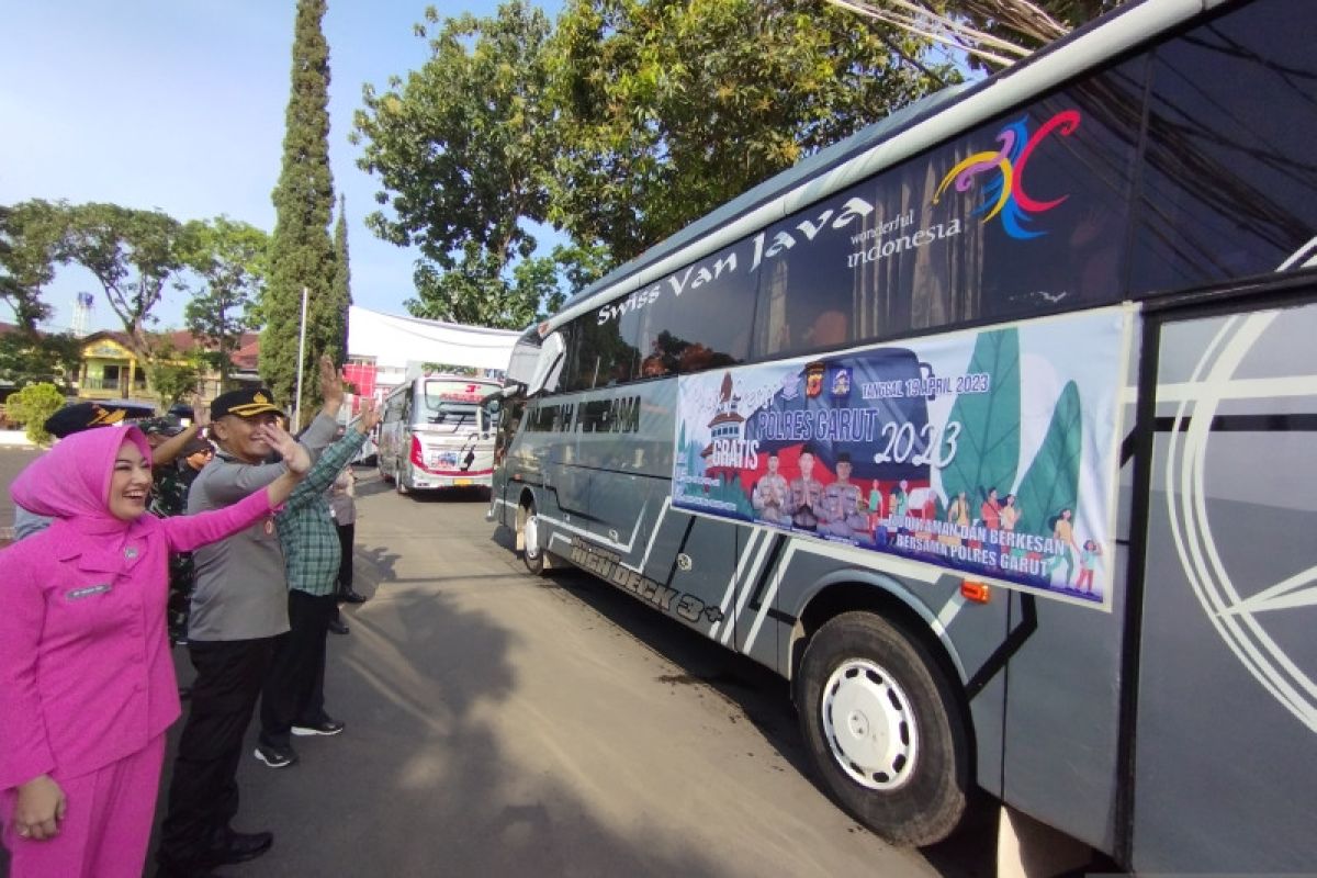 Ratusan warga manfaatkan mudik gratis dari Garut ke Jawa Tengah
