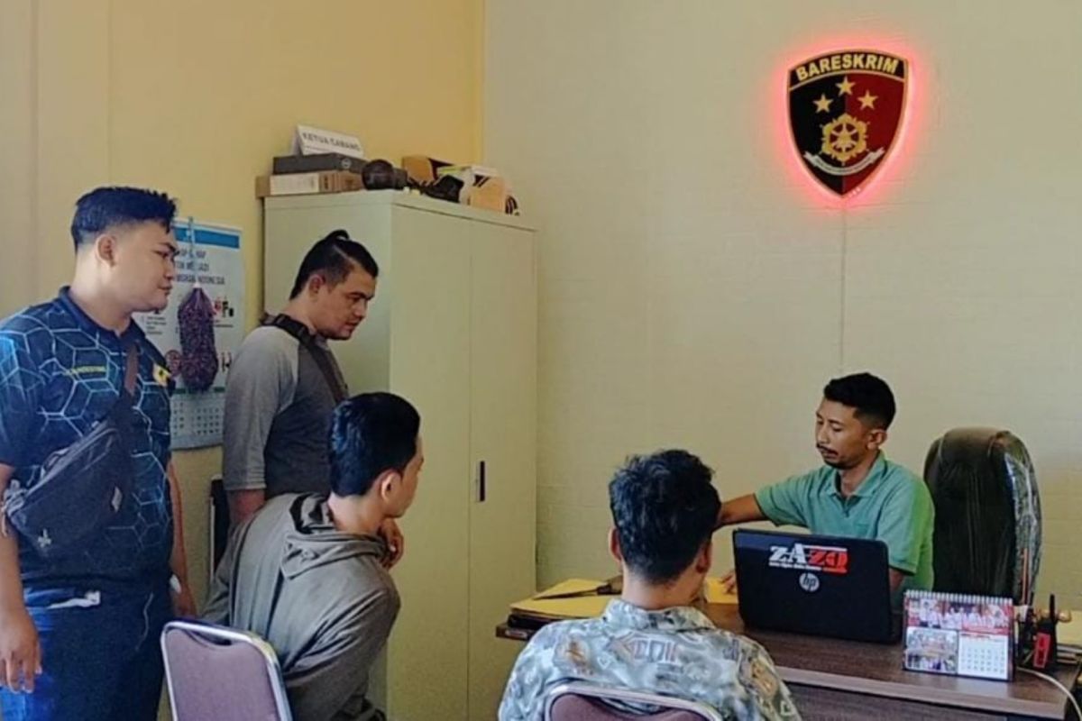 Lagi asyik pesta sabu, remaja pencuri 6 HP di Suralaga Lombok Timur ditangkap polisi