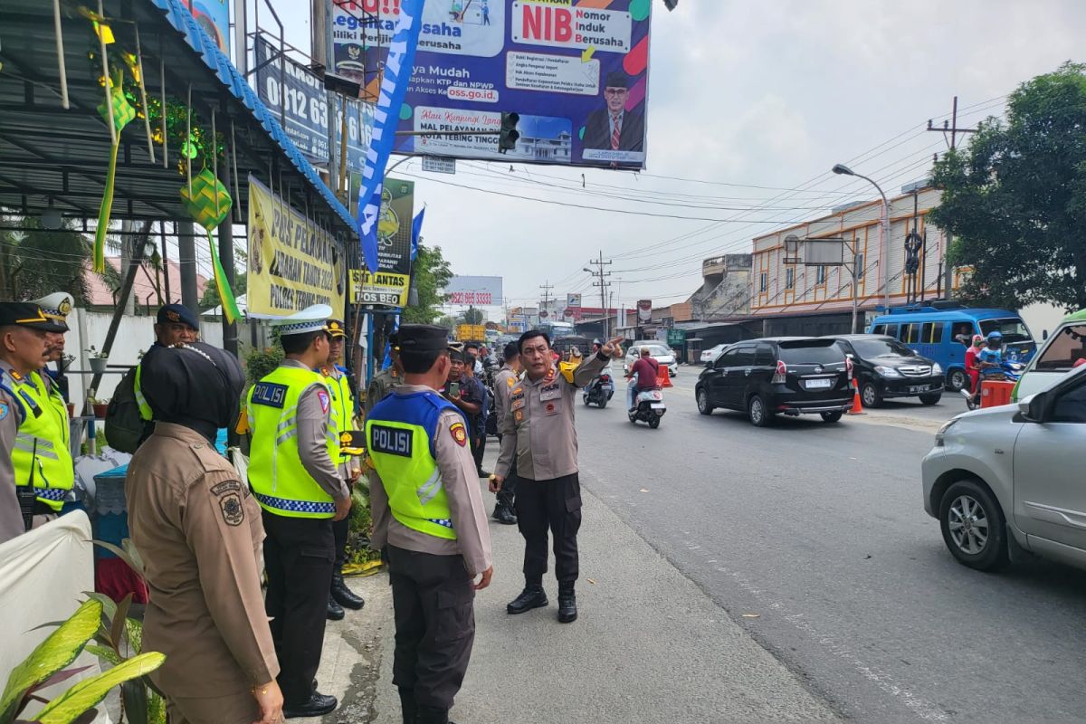 Kapolda Sumut  tinjau arus mudik Lebaran di Kota Tebing Tinggi