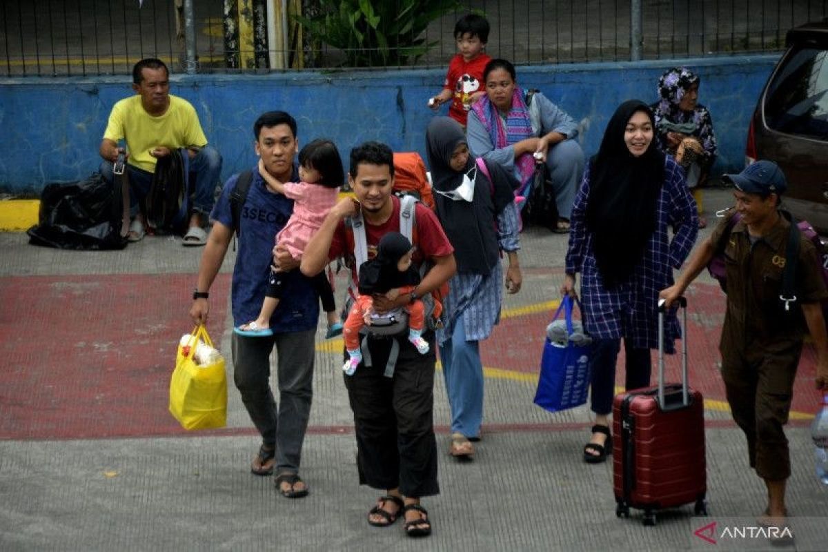 Agar puasa dan aktivitas mudik tetap lancar, ini kiatnya