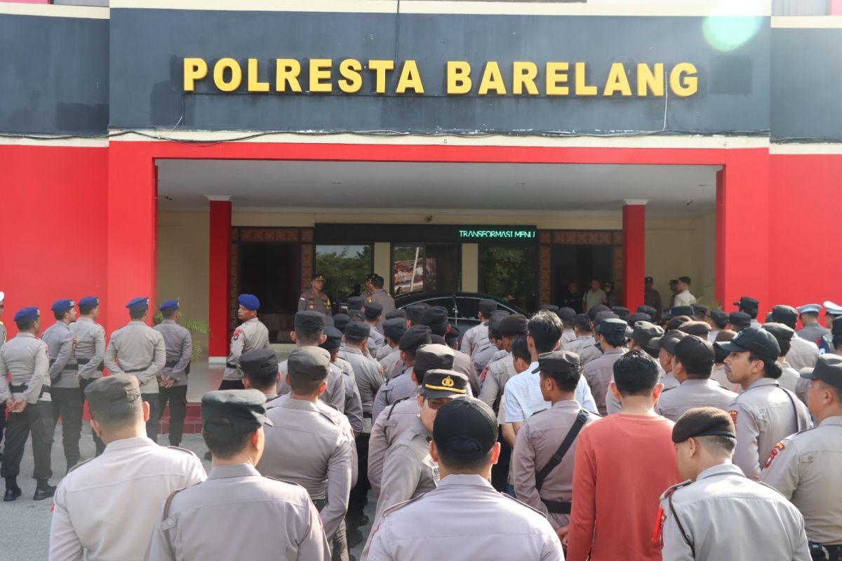 Polisi turunkan ratusan personel saat malam takbiran di Batam