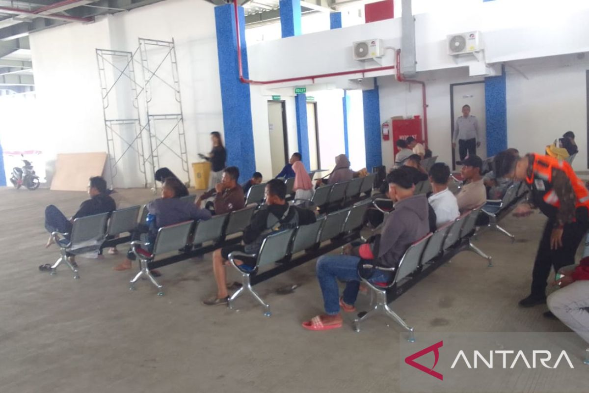 ARUS MUDIK - Pergerakan penumpang Terminal Samarinda Seberang sebanyak 418 orang