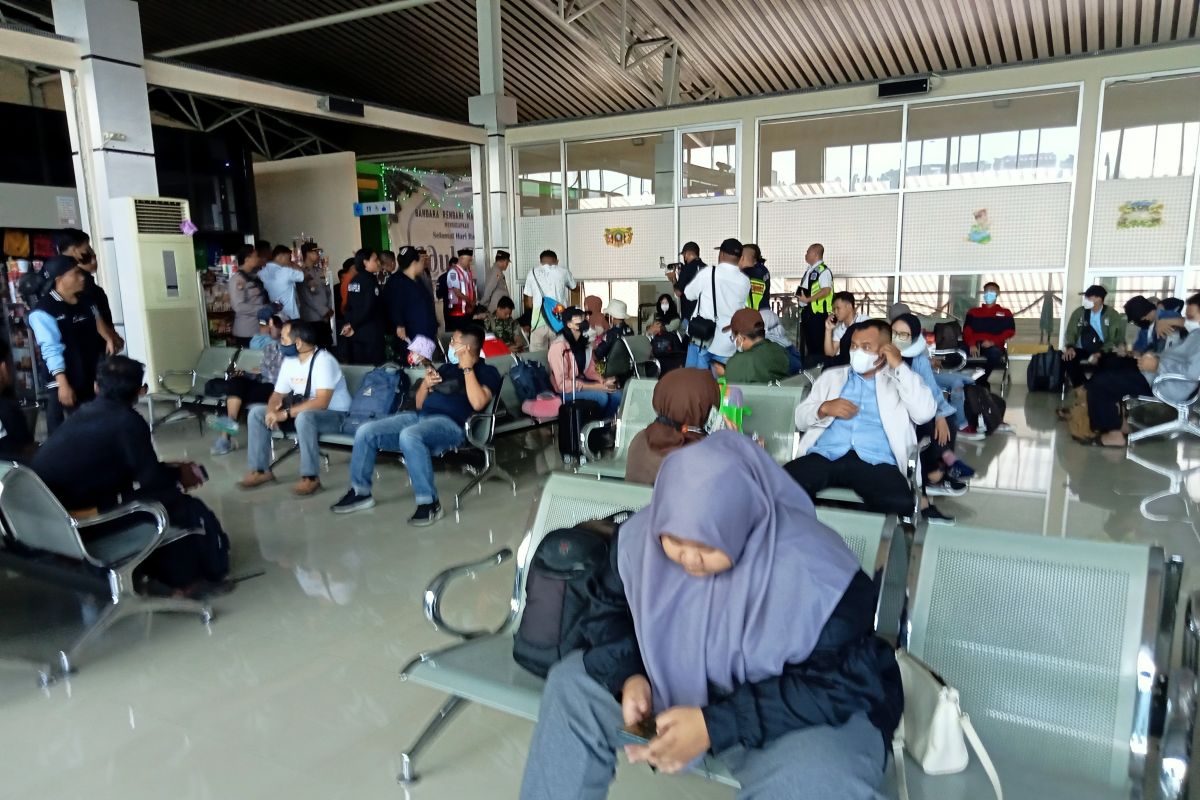 Bandara Rendani Manokwari: Jumlah penumpang berangkat H-2 Idul Fitri turun