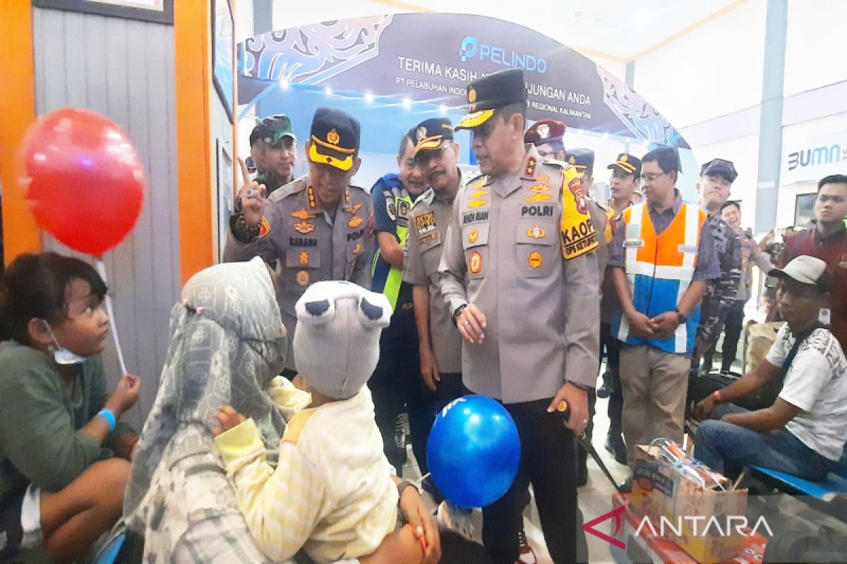 ARUS MUDIK- Kapolresta Banjarmasin sebut pemudik di pelabuhan mencapai puncaknya pada H-2 Lebaran