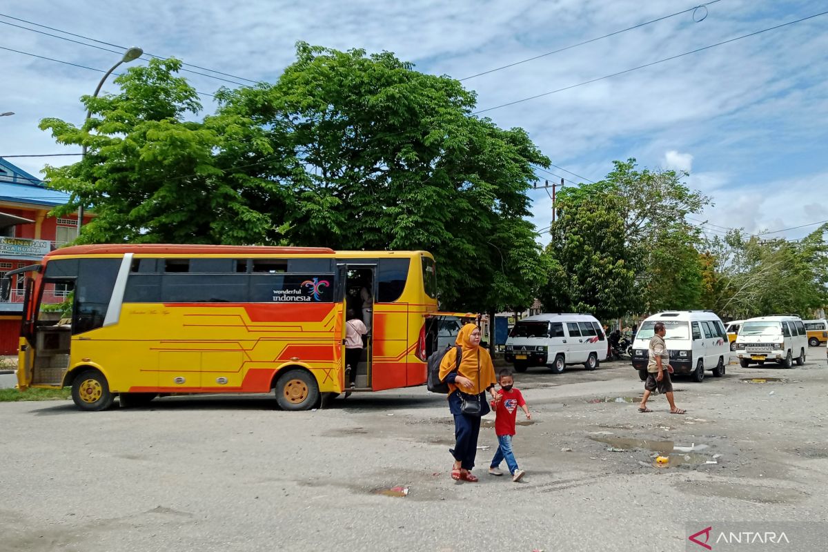 Terminal Penajam terpantau  masih lengang