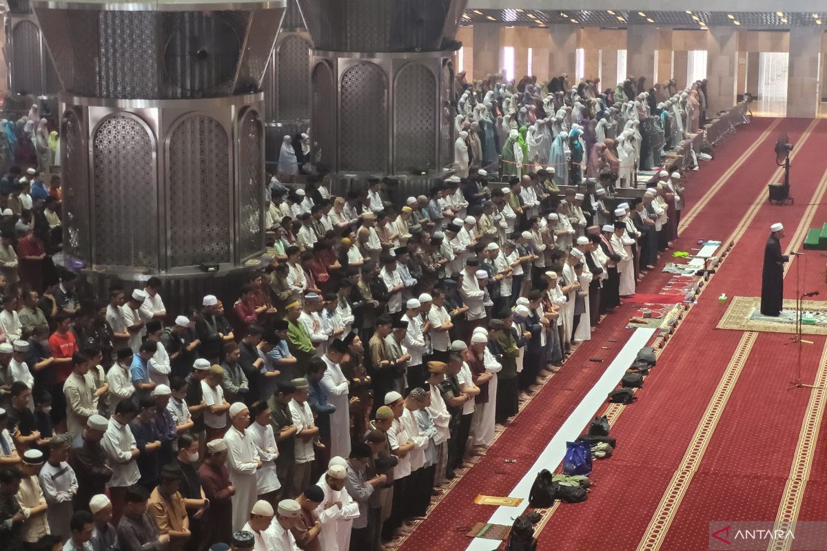 Masjid Istiqlal gelar Shalat Gerhana Matahari