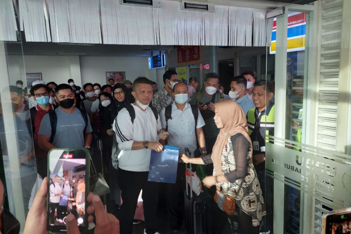 Arus mudik di Bandara Sultan Baabullah Ternate  meningkat