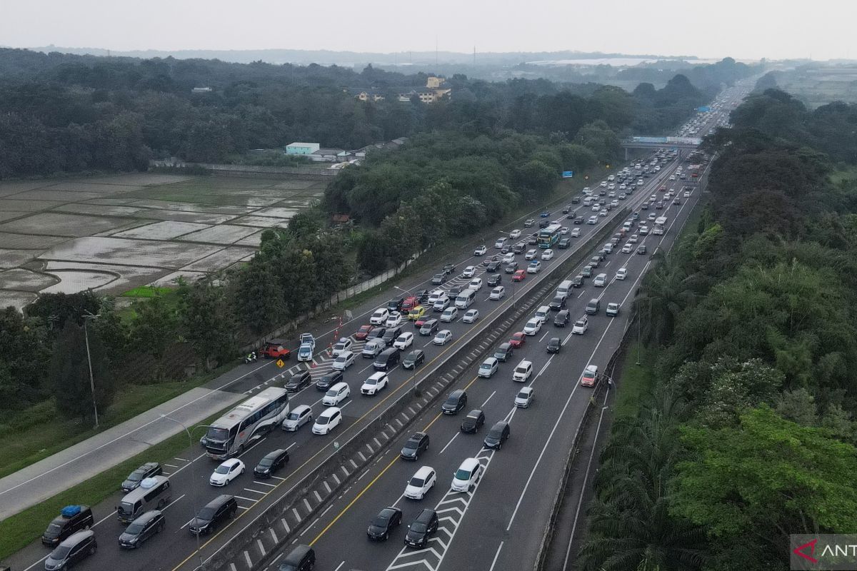 Sebanyak 68.639 kendaraan keluar menuju Sukabumi dari GT Cigombong I