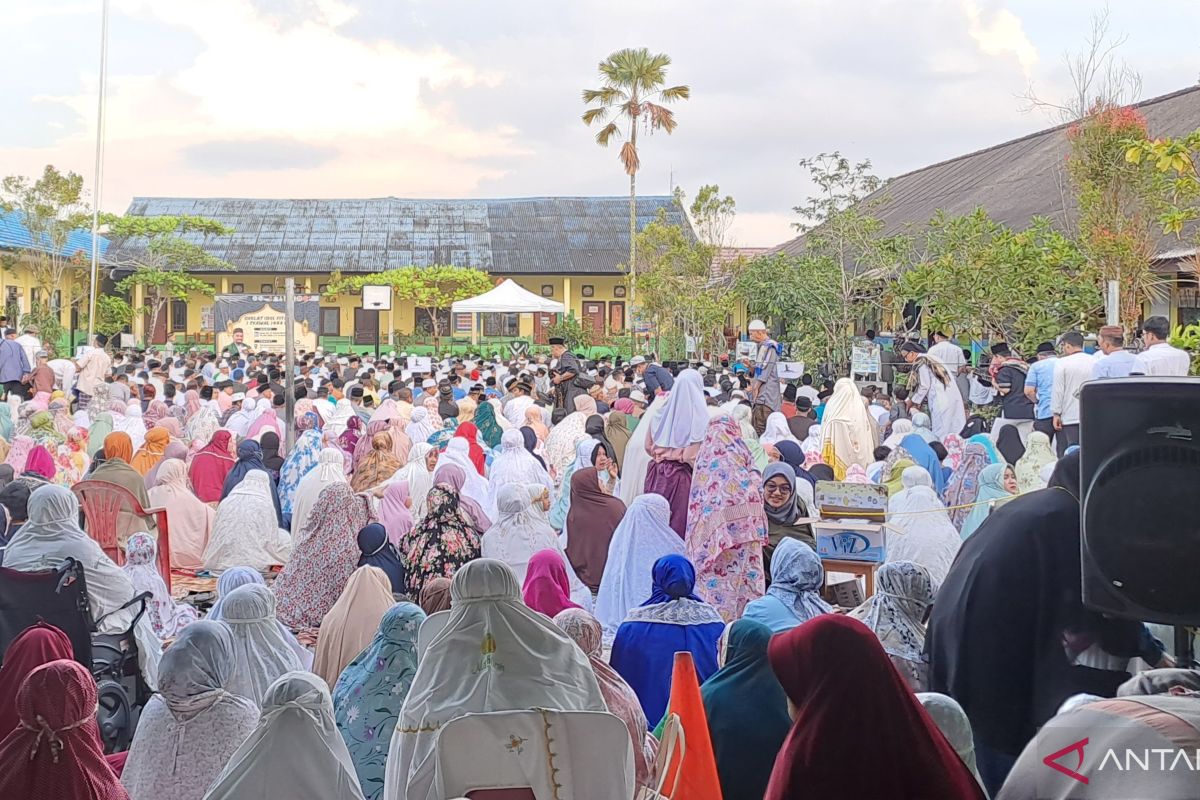 LEBARAN 2023 - Warga Muhammadiyah Pangkalpinang laksanakan Sholat Idul Fitri