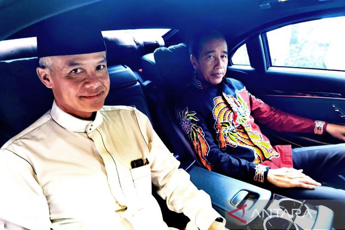 Ganjar Pranowo pulang bersama Joko Widodo usai deklarasi capres PDIP