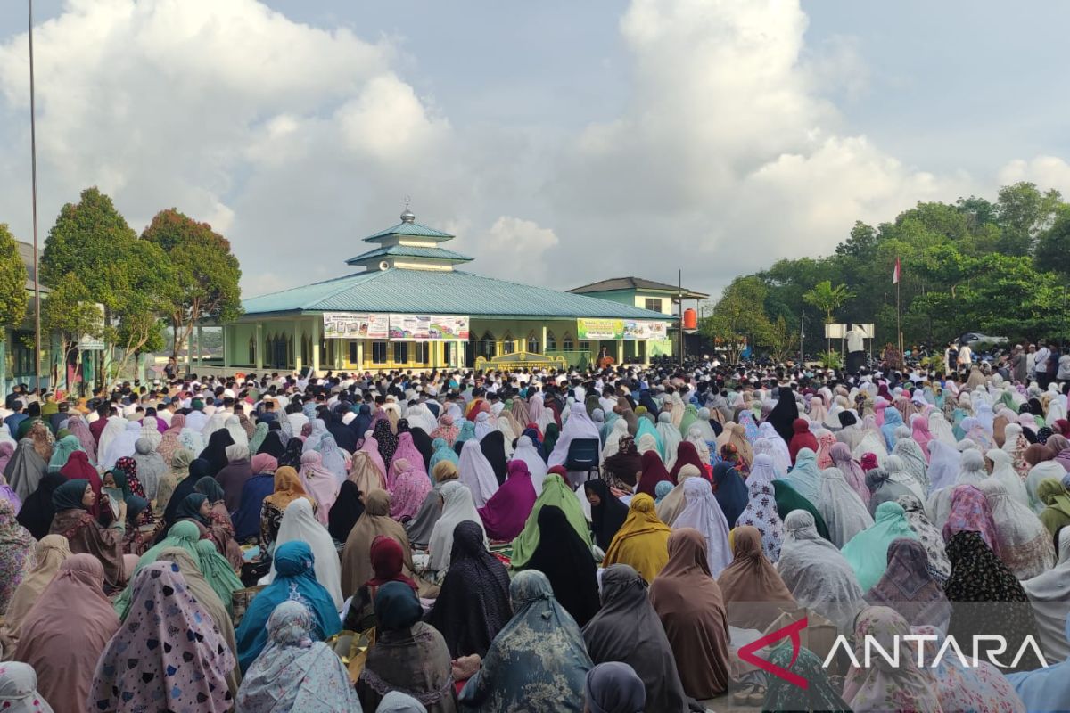 Ribuan jamaah Muhammadiyah Tanjungpinang gelar shalat Id