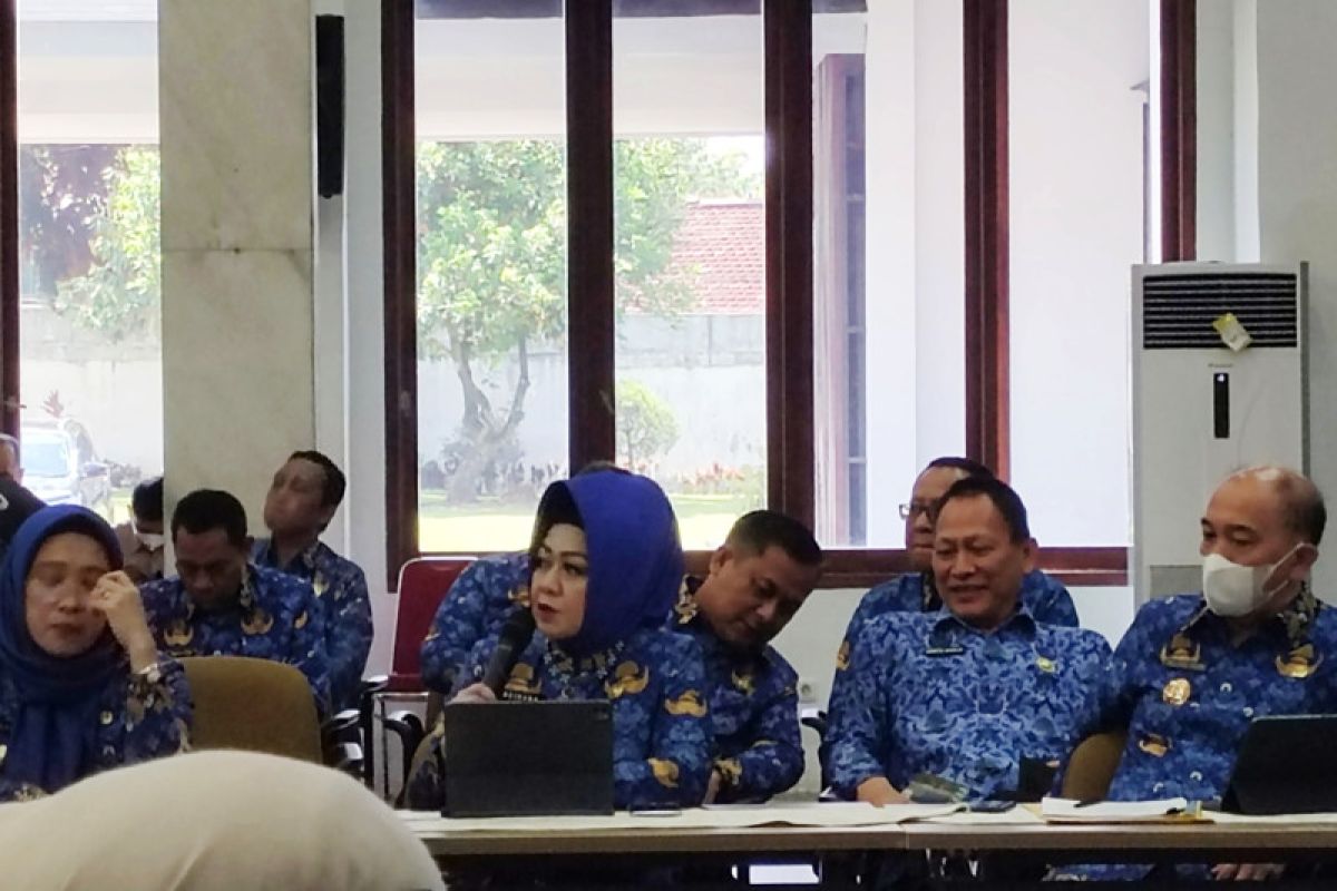 Dinkes Lampung lakukan surveilans di posko mudik cegah COVID-19 naik
