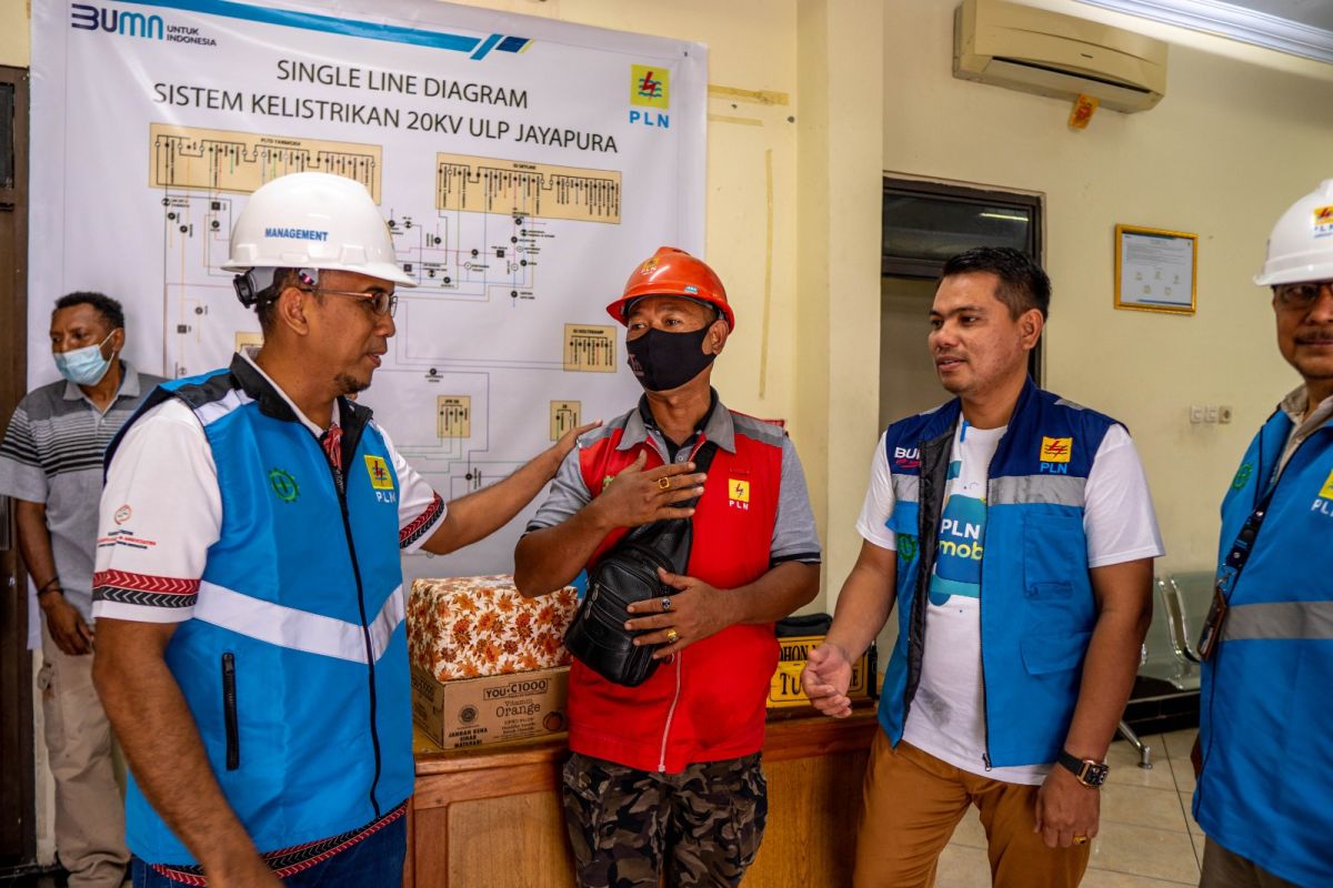 PLN Papua siapkan 60 posko siaga listrik saat libur lebaran