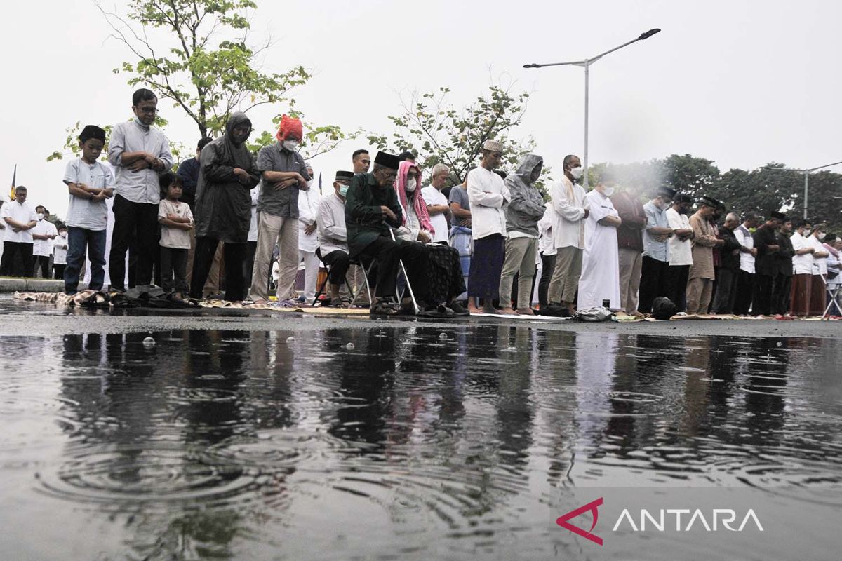 BMKG: Mayoritas kota besar Indonesia turun hujan saat Idul Fitri