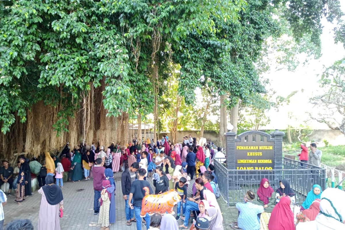 Dispar Mataram siap merayakan "Lebaran Topat" di dua makam keramat