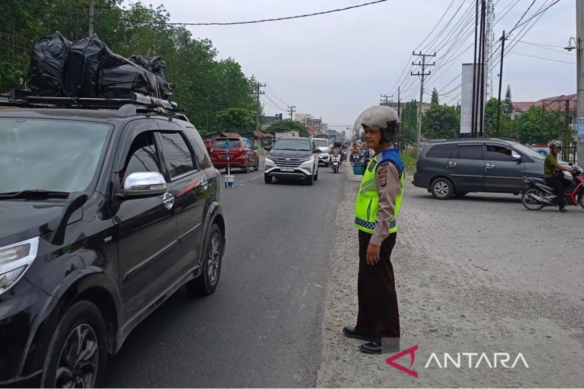 Polres Asahan turunkan personel atasi  kemacetan jelang Idul Fitri