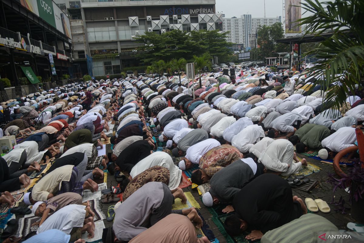 Ribuan warga muslim di Nagan Raya Aceh sudah merayakan Idul Adha