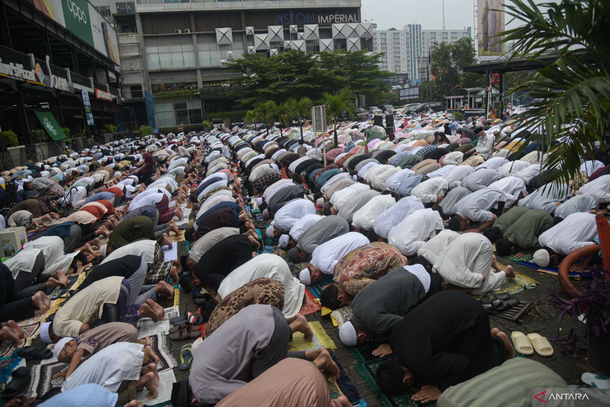 H-1 Lebaran, indahnya keberagaman pada hari raya