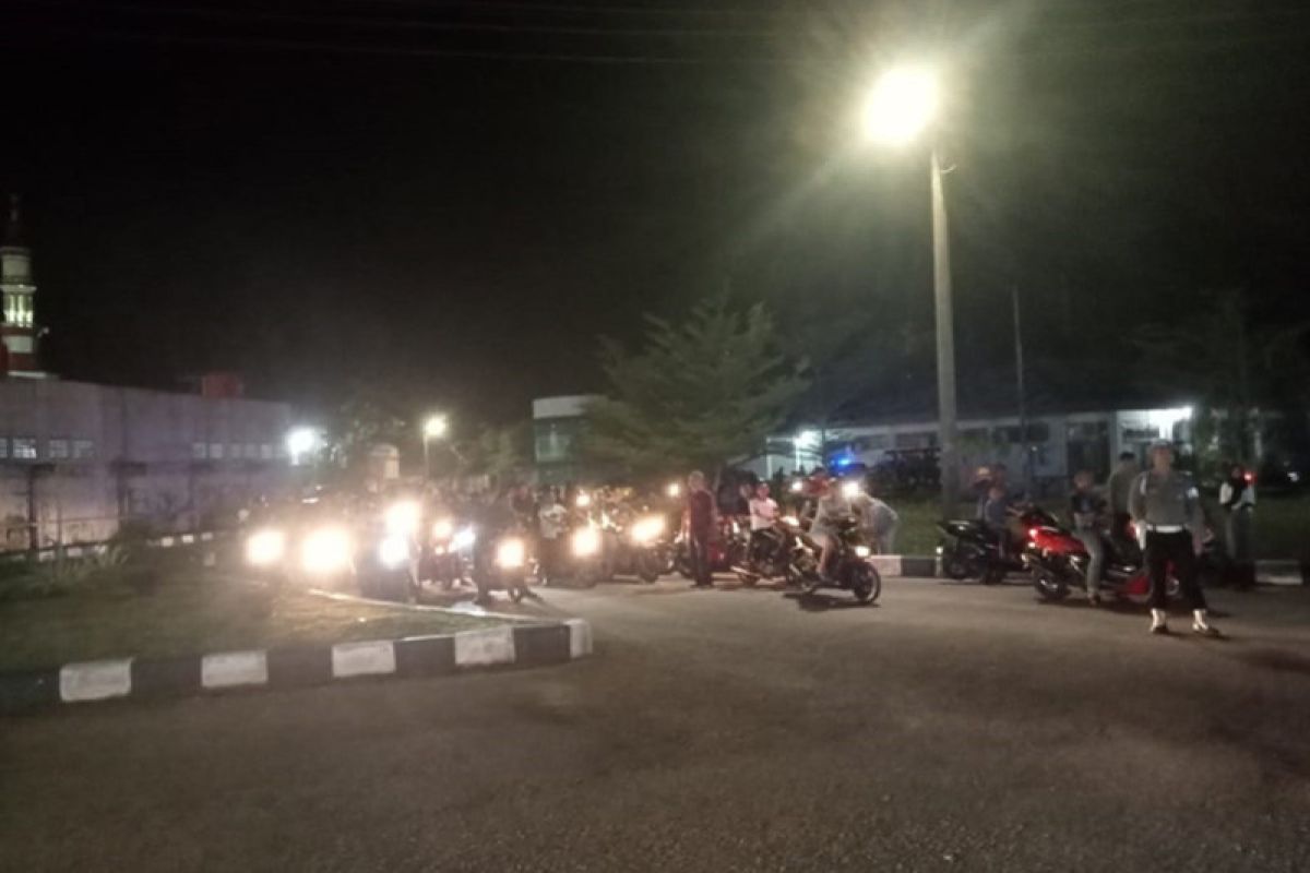 Warga Aceh Selatan gelar pawai obor sambut Idul Fitri