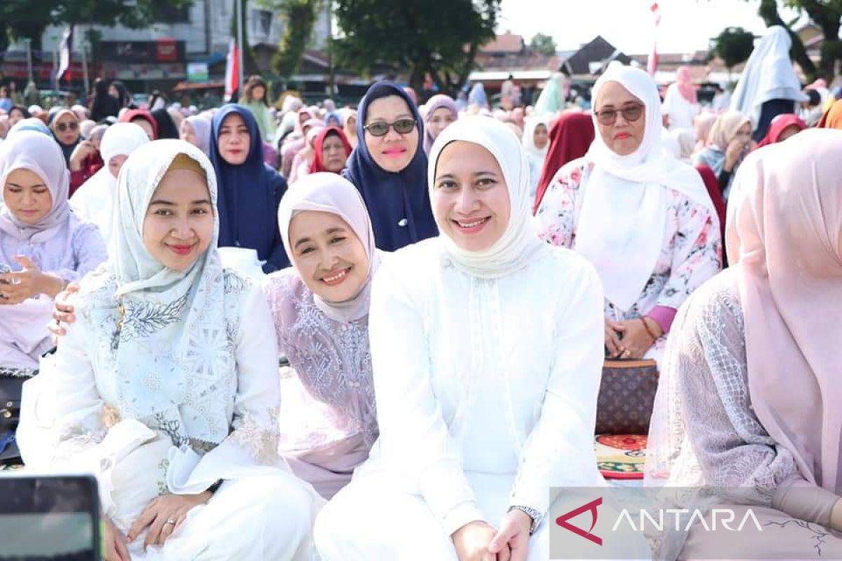 Idul Fitri 2023, Bupati Rezita sampaikan capaian prestasi selama kepemimpinan