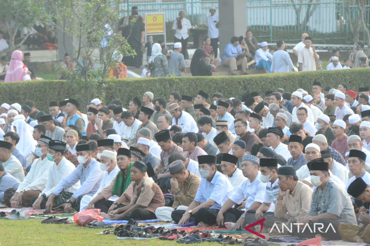 Pemkab Bogor kembali melaksanakan Shalat Id di lapangan terbuka usai pandemi