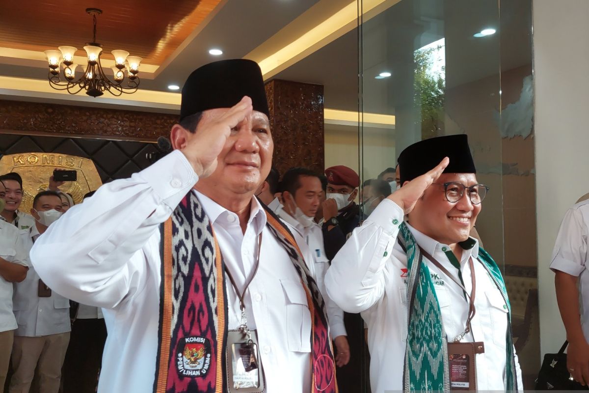 Pakar: Ganjar, Prabowo dan Anies maju semua cegah polarisasi