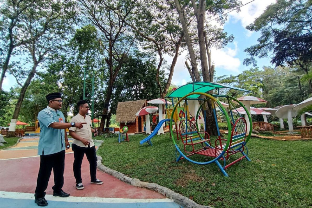 KBS buka wahana baru "Mushroom House and Playland Surabaya Zoo"