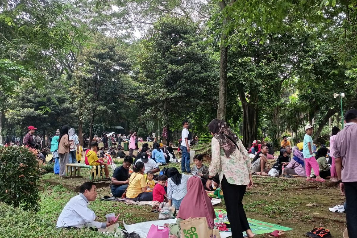 Jumlah pengunjung Taman Margasatwa Ragunan capai 94 ribu