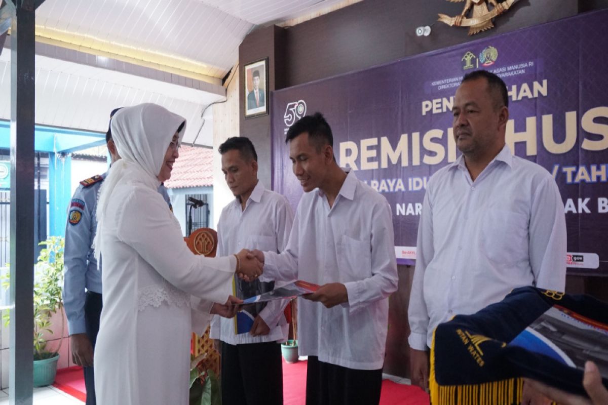 Sebanyak 28 warga binaan Rutan Wates Kulon Progo mendapat remisi Lebaran