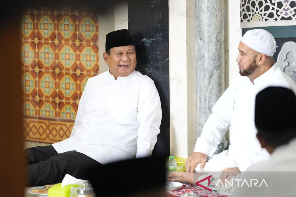 Habib Syech berpesan kepada Prabowo Subianto untuk jaga persatuan bangsa