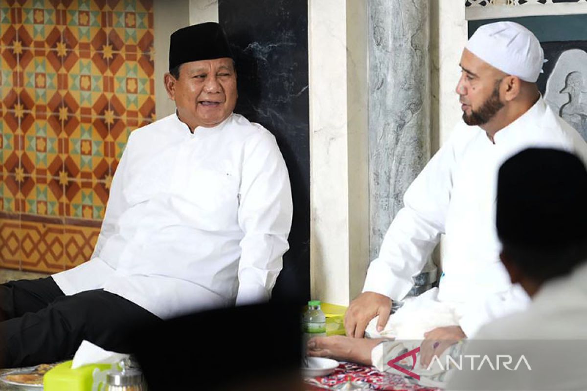 Habib Syech berpesan ke Prabowo untuk jaga persatuan bangsa