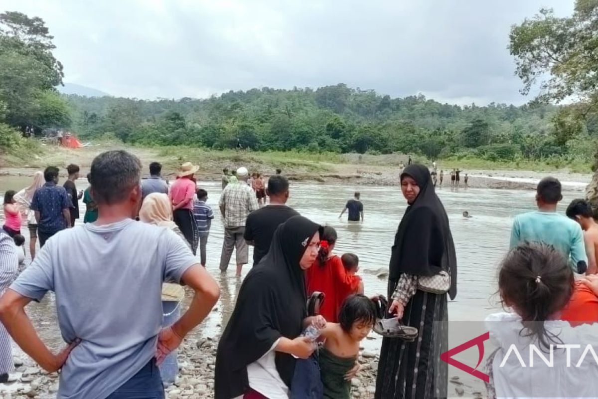 Wisata lebaran ke Krueng Tiro, pemuda Pidie tenggelam