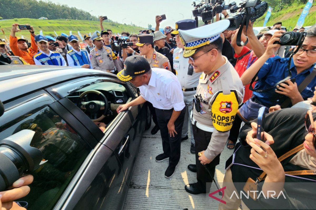 Gerbang Tol Kalikangkung Semarang bersiap hadapi arus milir ke Jakarta