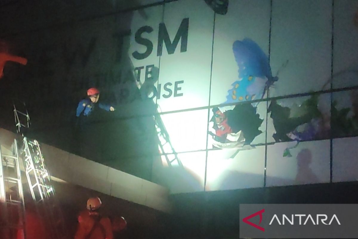 Trans Studio Mal Makassar terbakar, pengunjung panik berhamburan selamatkan diri